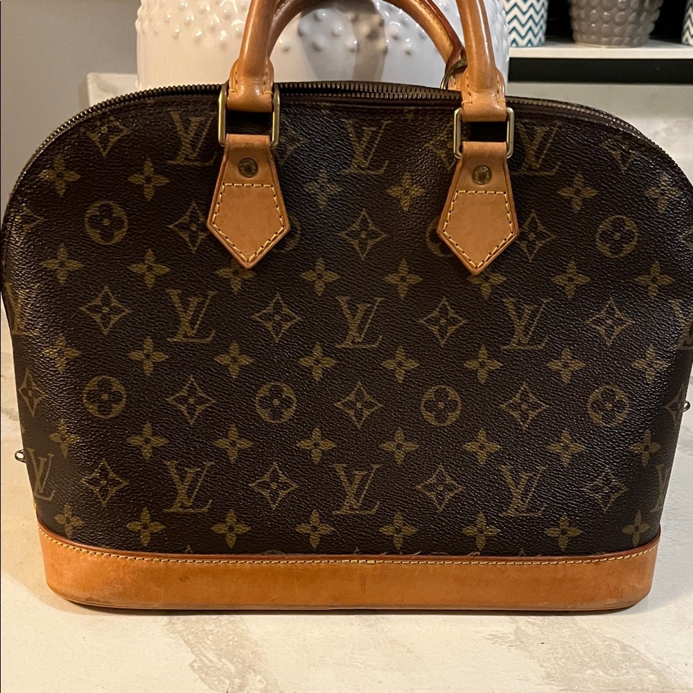 Louis Vuitton Alma